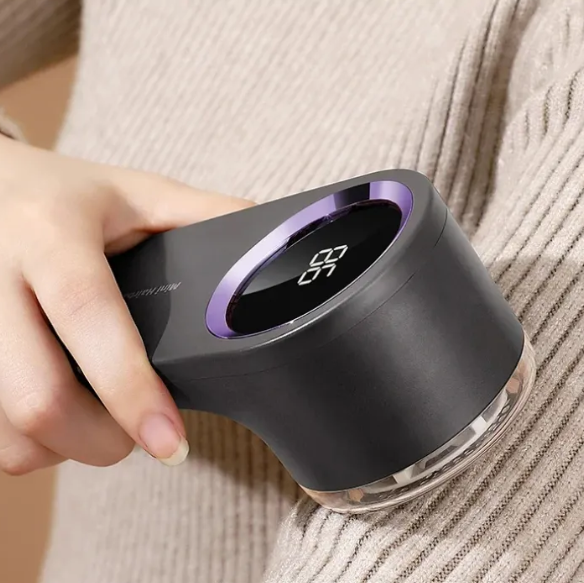 LintLuxe™ - Refresh Clothes Instantly